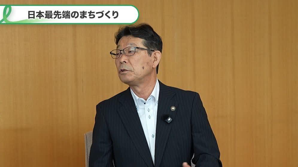 公共交通の取り組みについて語る今井敦市長。